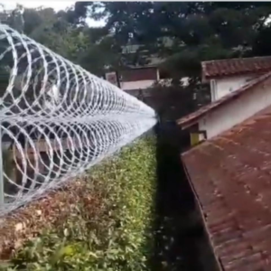 Cerca Concertina de Dois Andar