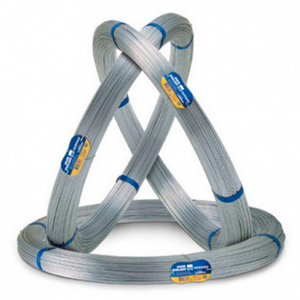Rolo de arame ovalado de aço galvanizado, utilizado em cercas rurais e urbanas.